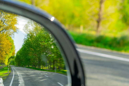 Road check in rear vision mirror