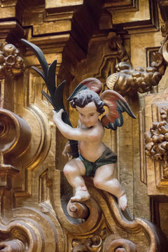 querubin en retablo