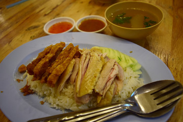 Rice steamed with chicken and soup 