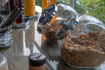 Cereal containers and scoopers