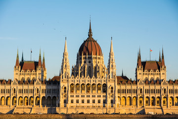Fototapeta premium Hungarian Parliament on river Danube