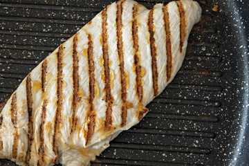 bistecca di pollo sopra griglia