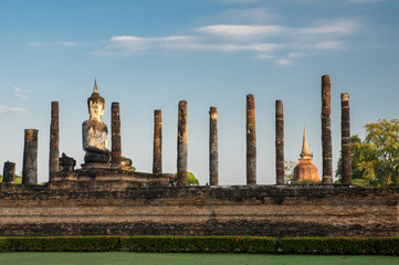 Fototapeta na wymiar Sunrise in Sukhothai historical park, Thailand, UNESCO