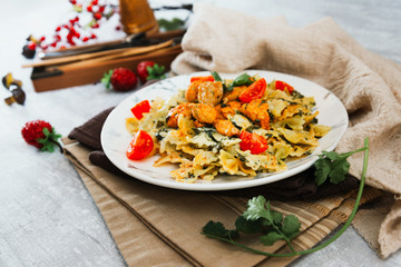 Chicken and spinach pasta with ricotta
