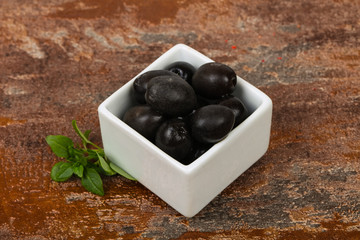 Black olives in the bowl