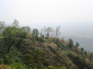 „Radschas Sitz“: Aussichtsplattform in Madikeri in den Bergen von Kodagu / Südindien