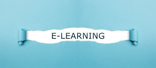 E-Learning auf gerissenen Papier