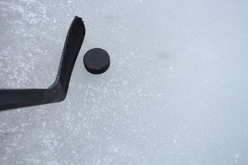 Obraz premium Puck, Schlittschuh, Schläger