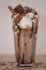  Milkshake with chocolate cookies 