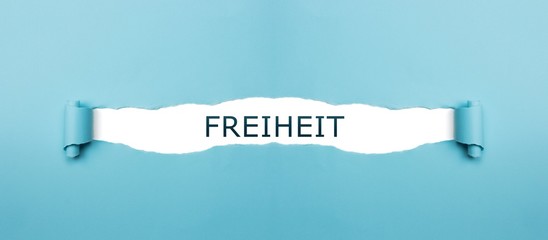 Freiheit auf gerissenen Papier