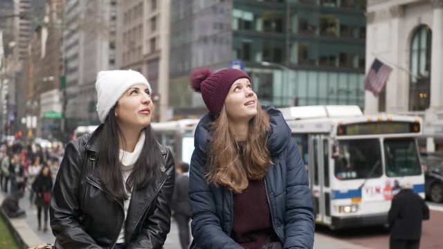 Two girls on a sightseeing tour to New York City