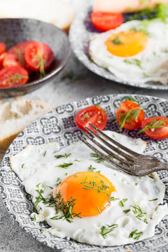 Breakfast with fried egg
