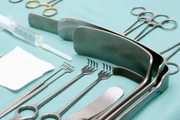Operationsbesteck in der Chirurgie