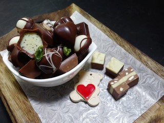 Sweet delicious chocolates and pralines. Great for birthday and valentine's day
