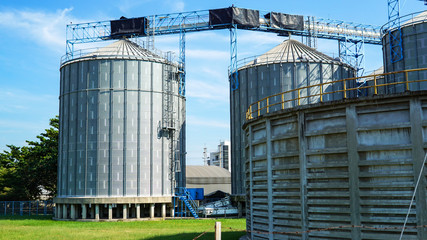 Fuel storage tank