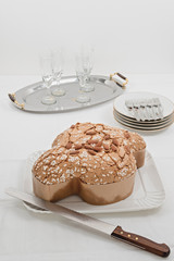 Colomba pasquale, Dolce di Pasqua, Italiano, Regionale, intero