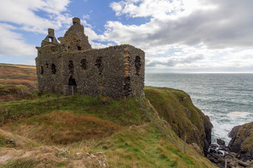 Fototapeta na wymiar Dunskey Castle near Portpatrick, Scotland, United Kindom