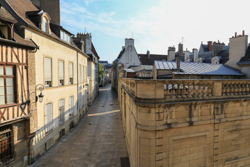 Dijon: Blick in die Rue Vauban und auf das denkmalgeschützte Hôtel Legouz de Gerland