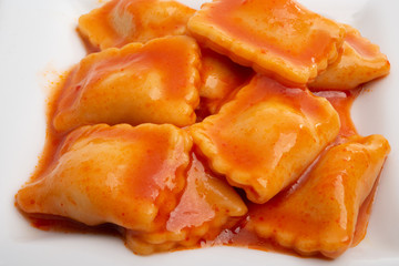 ravioli in tomato sauce