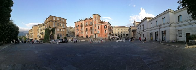 Panoramica della piazza Andrea D'Isernia