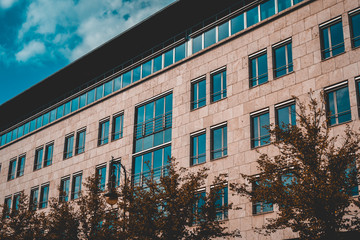 Fototapeta premium Large modern commercial office building