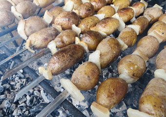 Barbecue potatoes with bacon