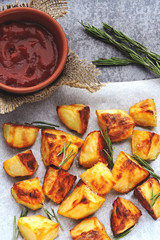 Baked Potato Chunks with Rosemary and Sauce