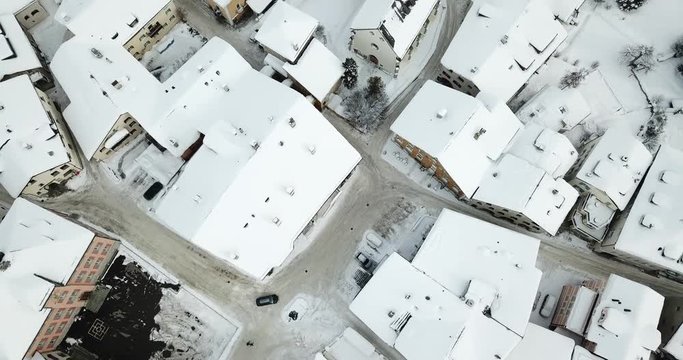 Zuoz Dorfkern Winter