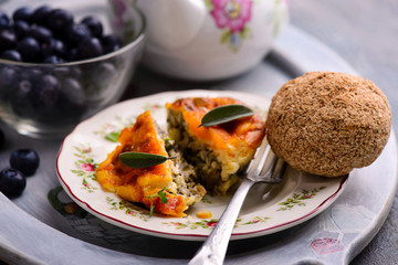 Breakfast Egg Muffins with blueberry