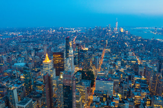 A view of Manhattan during the sunset - New York