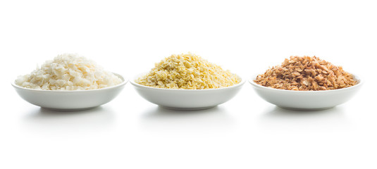 Buckwheat, millet and rice flakes.