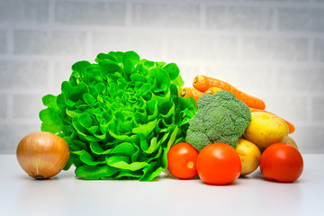 Fresh fruits and vegetables .