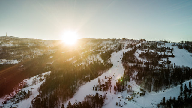 Fototapeta Szczyrk- Skrzyczne- wschód słońca na stoku