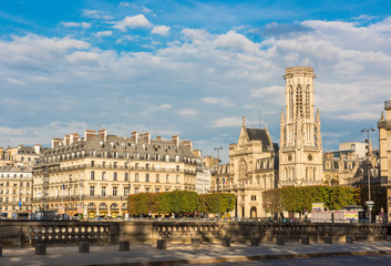 Fototapeta na wymiar Beautiful cityscape of Paris, France - Travel Europe