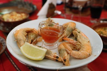 grilled shrimp with lemon