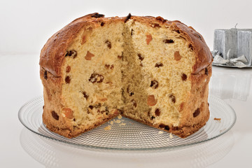 panettone basso tradizionale tagliato dolce natalizio Italiano