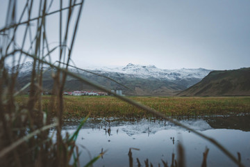 Fototapeta na wymiar farm between the mountains, iceland