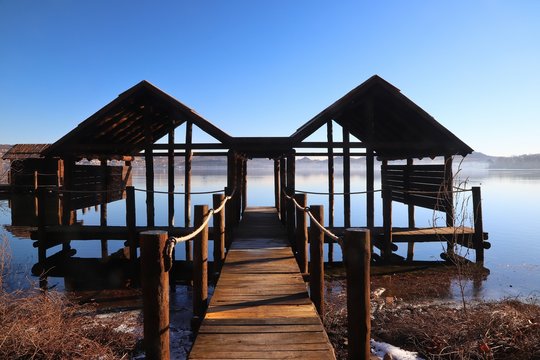Palafitte, Sito patrimonio mondiale dell'Unesco sulle rive del Lago di Viverone in provincia di Torino Piemonte (Italia)