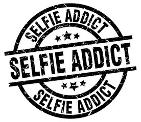 selfie addict round grunge black stamp