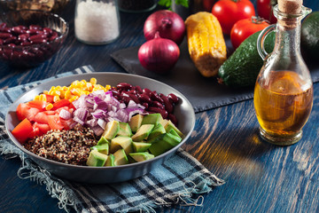 Mexican salad with quinoa and vegetables