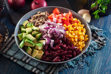 Mexican salad with quinoa and vegetables