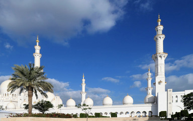 Fototapeta na wymiar Scheich-Zayid-Moschee, Abu Dhabi