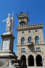 Fototapeta na wymiar Palazzo Pubblico and Statue of Liberty, Republic of San Marino