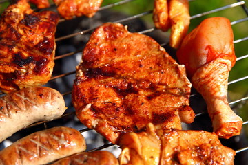 Meat and sausage on the grill is a treat for all those who prefer this diet.