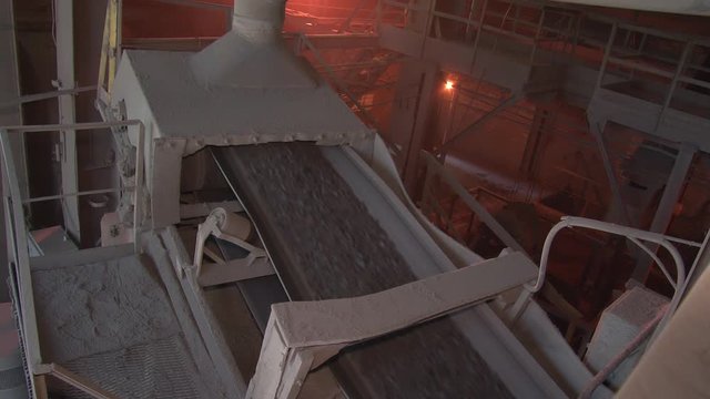 Transportation of iron pellets at the mining plant