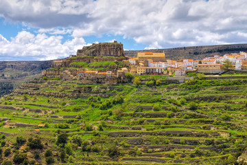 Obraz premium die alte mittelalterliche Stadt Ares del Maestrat, Castellon in Spanien - the old medieval town of Ares del Maestrat Castellon