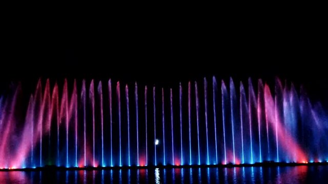 Night fountain and entertainment in Vinnytsia