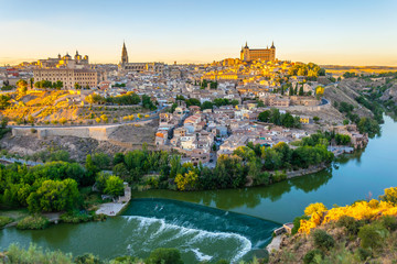 Sunset view of cityscape of Toledo, Spain - obrazy, fototapety, plakaty