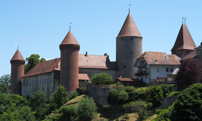 Fototapeta na wymiar Estavayer-le-Lac, Schloss Chenaux am Neuchateler See