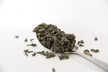 Green and black tea isolated